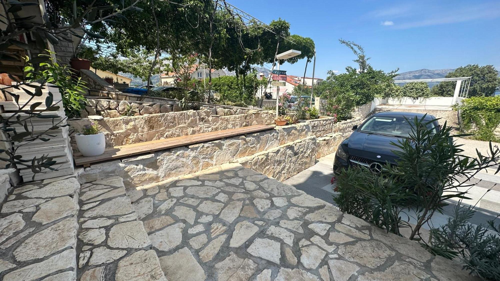 Seaview And Relax Apartment Lumbarda Bagian luar foto
